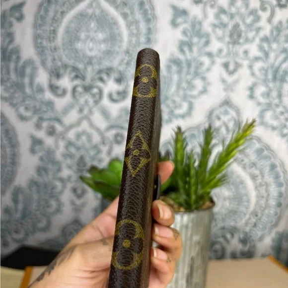 Authentic Vintage Louis Vuitton Monogram Card Holder mini address book - Picture 7 of 16